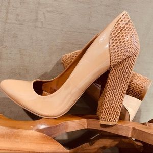 Hot Nude Heels with snakeskin print Heel